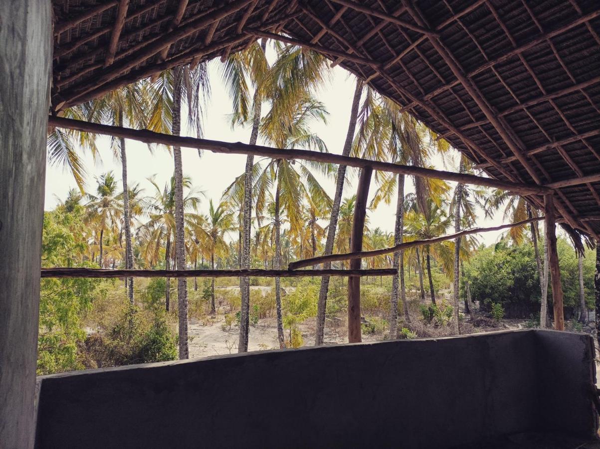 Mamarasta Bed & Breakfast Bwejuu Exterior photo